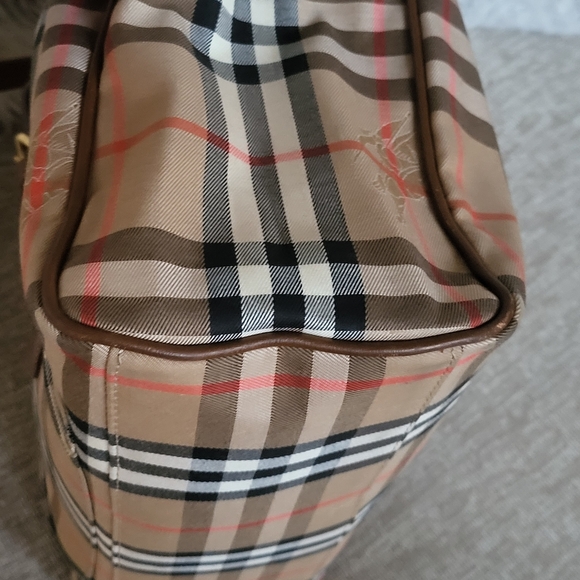 Burberry Horseferry Nova Check Tote..Authentic!!! - Picture 12 of 16